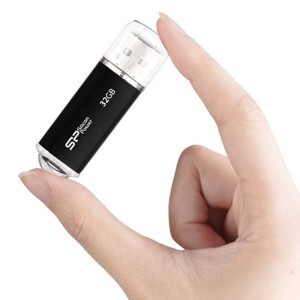 فلش 32 گیگ سیلیکون پاور مدل i-series گارانتی متین